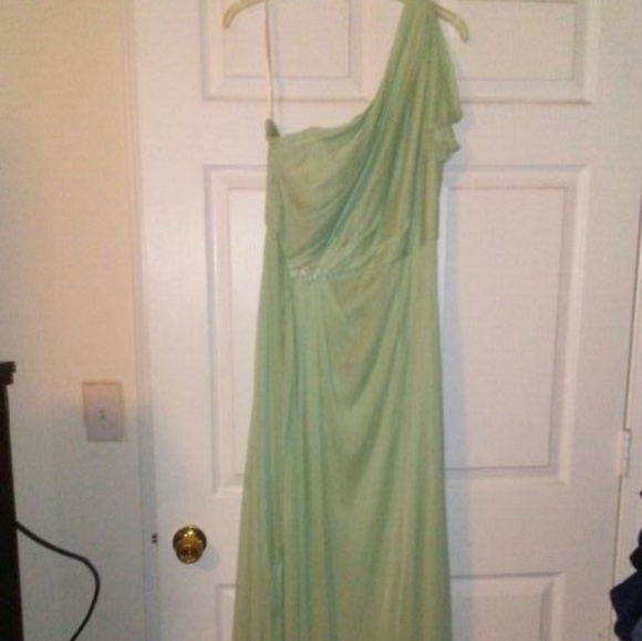 Bridesmaids Dress - Picture 1 of 3